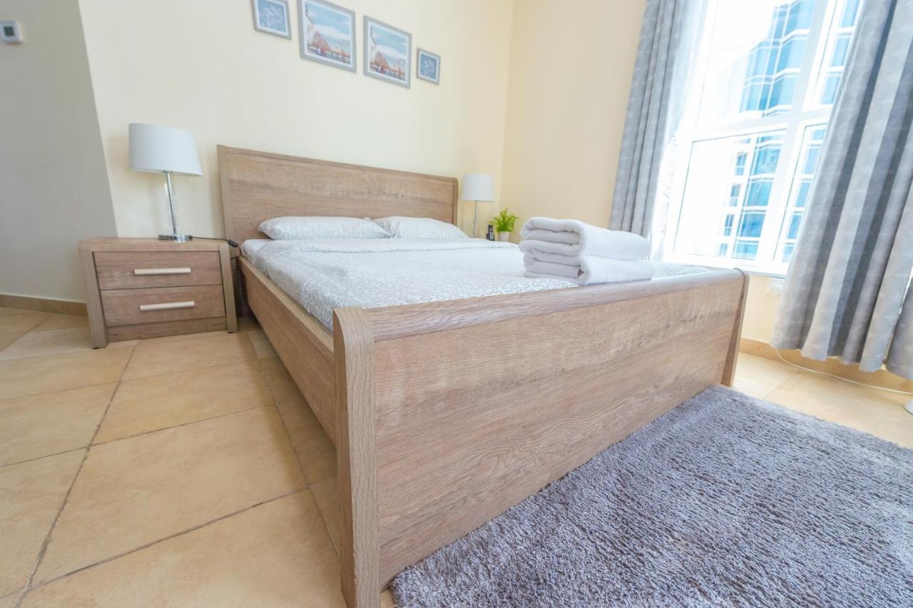 Luxury Escapes - Modern Budget Studio With Balcony In Jlt! Dubai Exterior foto